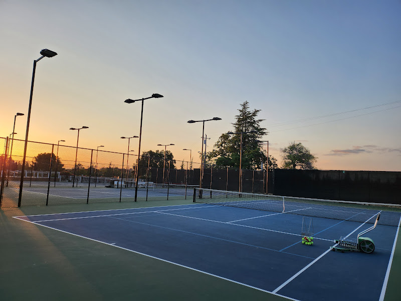Tennis-Courts-California-Los Gatos-Los Gatos Swim and Racquet Club