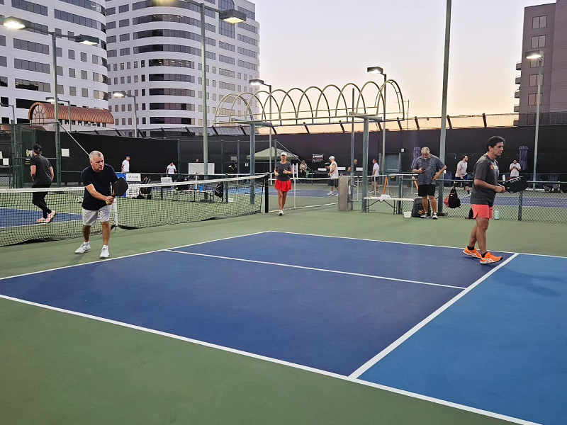 Tennis-Courts-California-Los Angeles-Warner Tennis Center