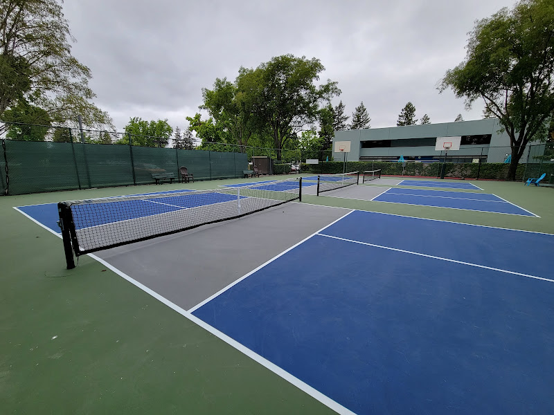 Pickleball Courts-California-Santa Rosa-Parkpoint Health Club Santa Rosa - Pickleball Courts