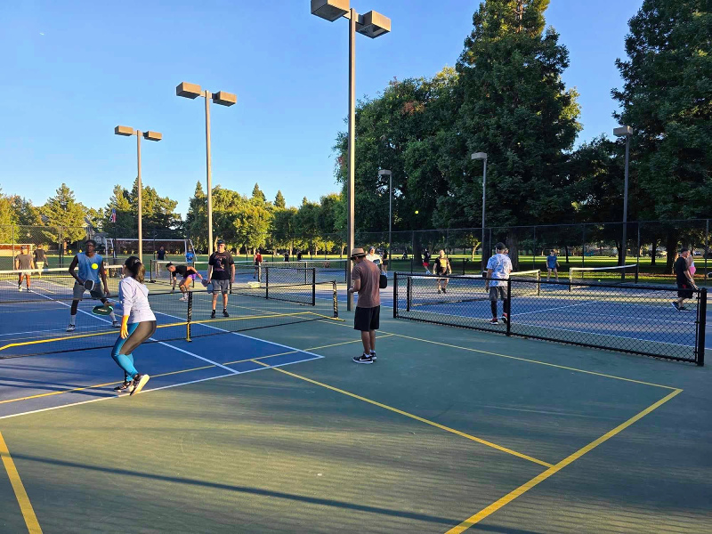 Pickleball-Courts-California-Sacramento-Garcia Bend Park Tennis and Pickleball Courts