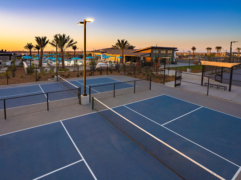 california-roseville-heritage-solaire-pickleball-courts